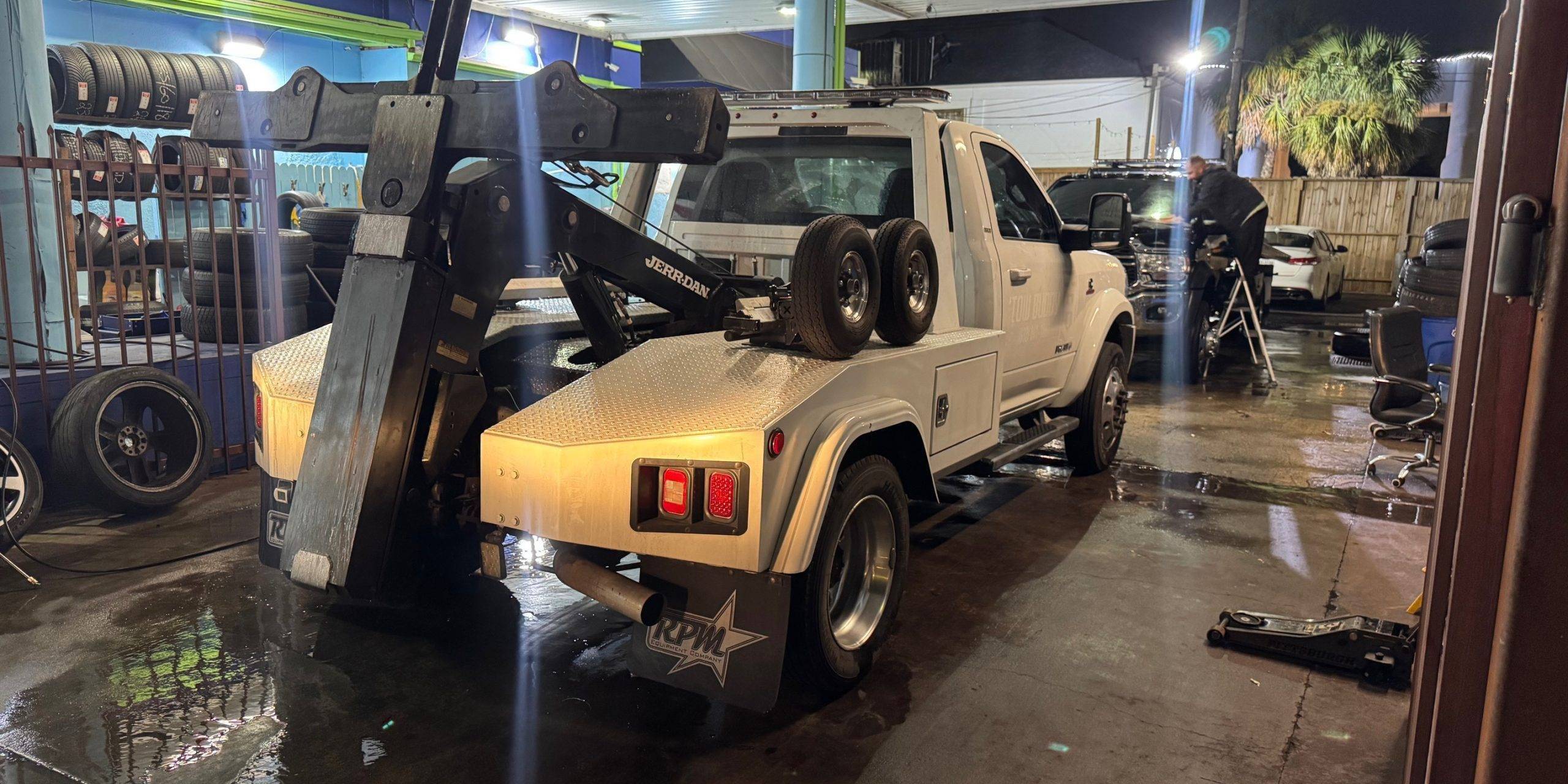 Rub’n Scrub Tire And Wash (4)